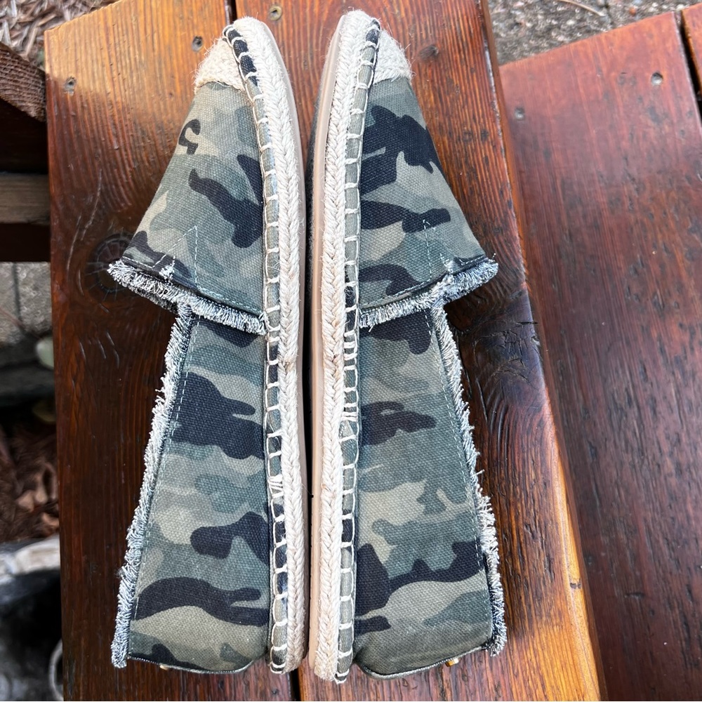 JONES NEW YORK STACI CAMOFLAGE ESPADRILLE SNEAKERS SIZE 10 W - Picture 10 of 12